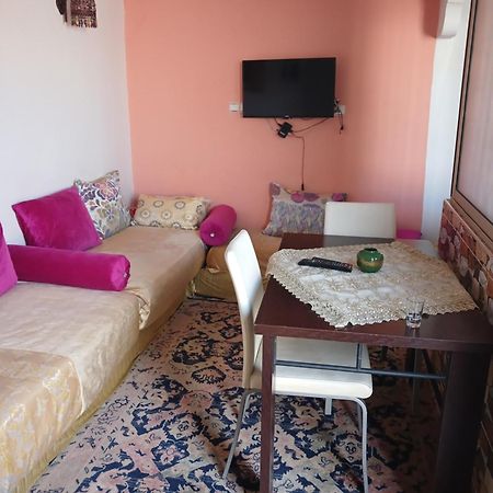 Studio Amine Avec Une Terasse Privee Rabat Esterno foto